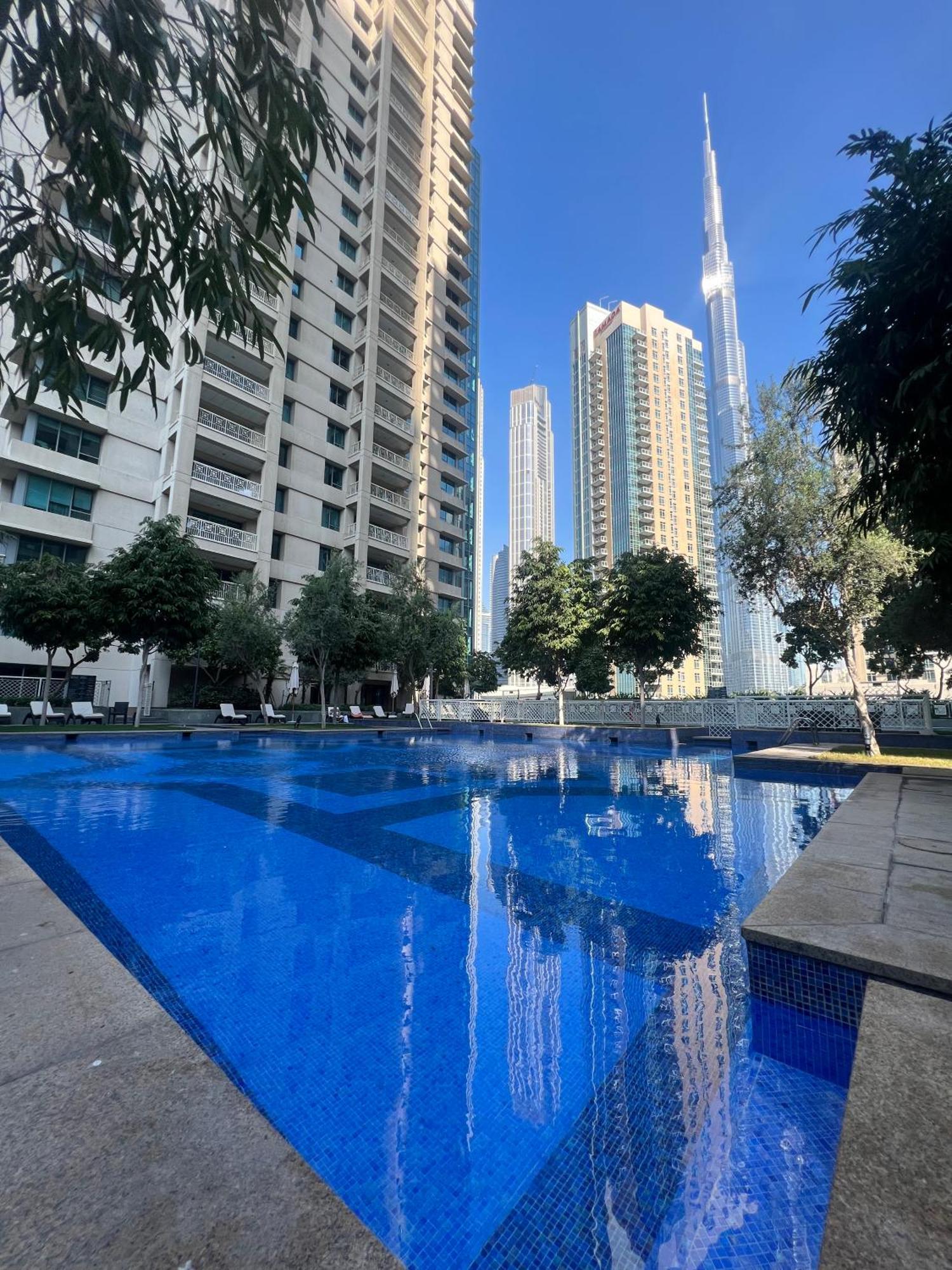 Prestige Living 2Br With Full Burj Khalifa And Fountain View By Auberge Dubai Eksteriør billede